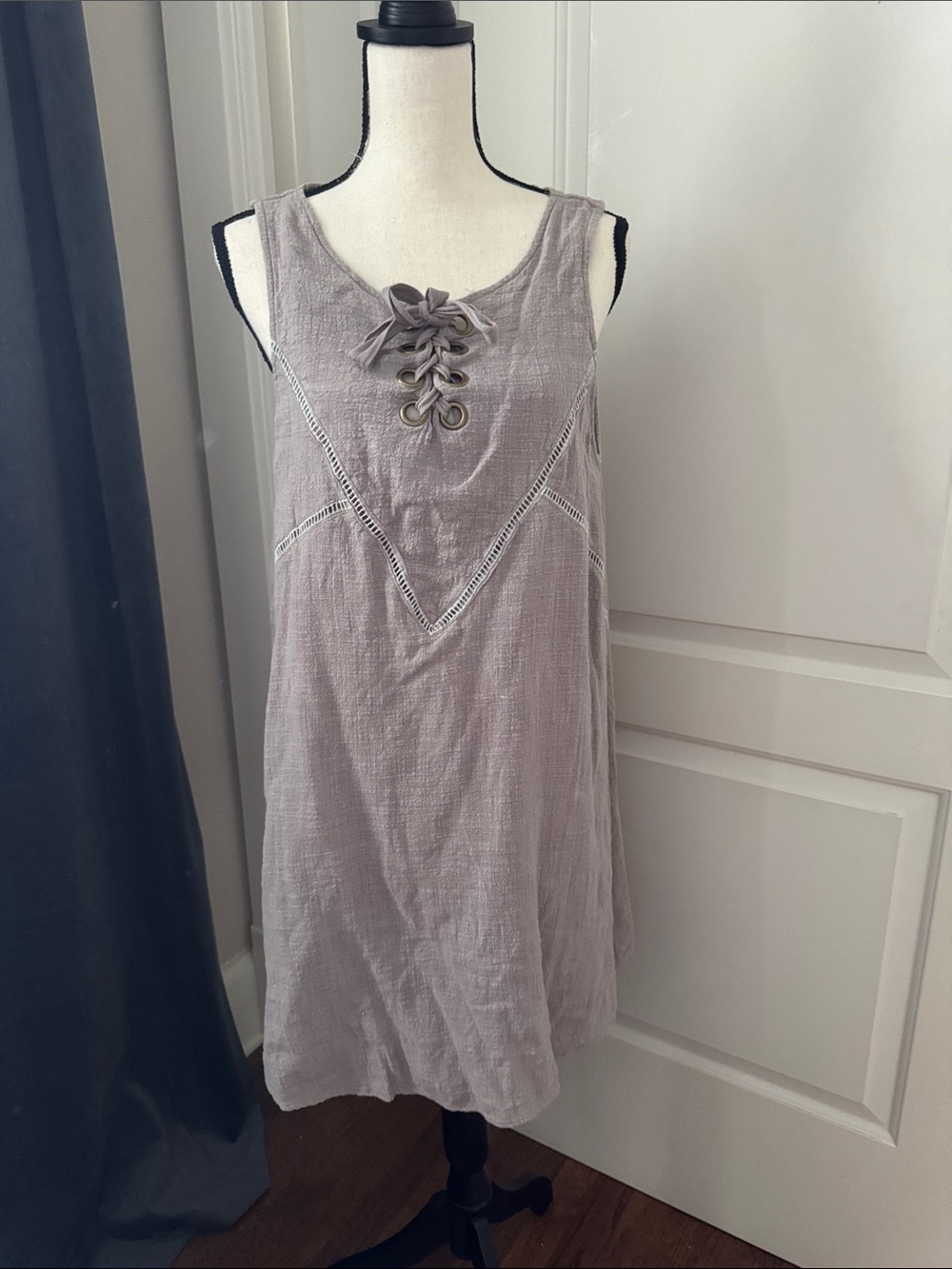 Kori Lace-Up Sleeveless linen dress in Light khaki/grey